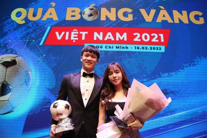 ve dep an tuong cua ban gai qua bong vang hoang duc1