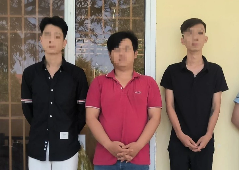 khoi to 7 bi can vu co gai 18 tuoi bi mua di ban lai nhieu lan1