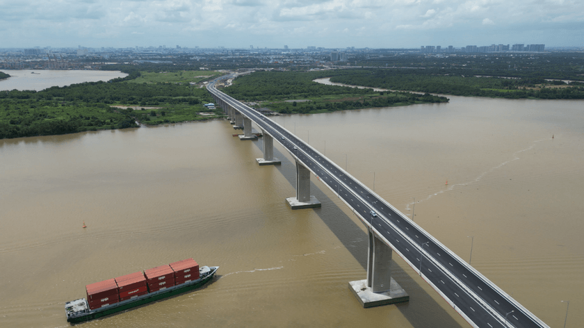 Cầu Nhơn Trạch là hạng mục đầu tiên của Vành đai 3 được khánh thành ngày 19/8 vừa qua, giúp thêm lối đi giữa Đồng Nai và TP.HCM nhờ kết nối cao tốc TP.HCM - Long Thành - Dầu Giây.